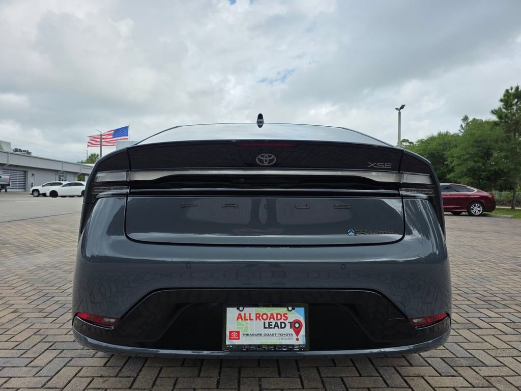 Used 2024 Toyota Prius Prime FWD image 10