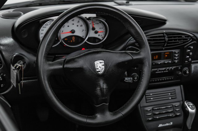 Used 2000 Porsche Boxster S image 12