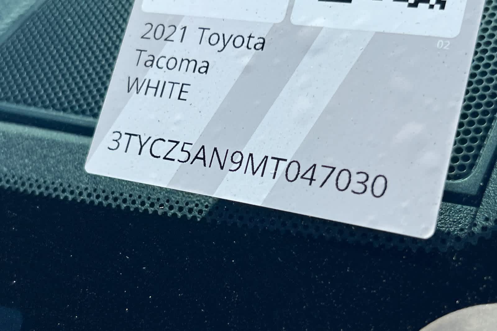 Used 2021 Toyota Tacoma TRD Sport w/ Technology Package AWD/4WD image 23