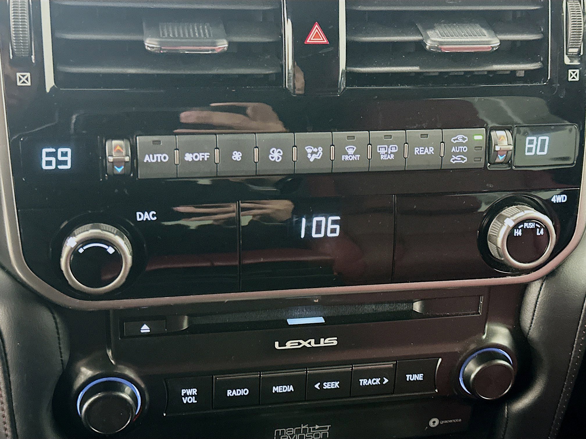 Used 2023 Lexus GX 460 Premium image 24