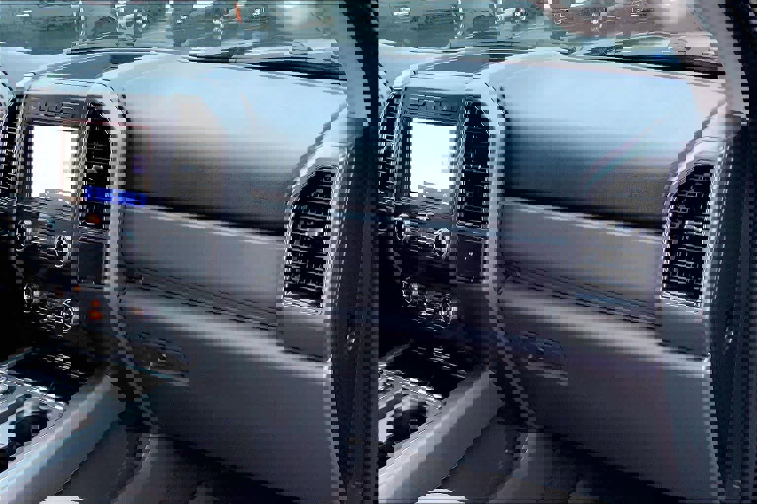 Certified 2021 Ford Expedition XLT image 16