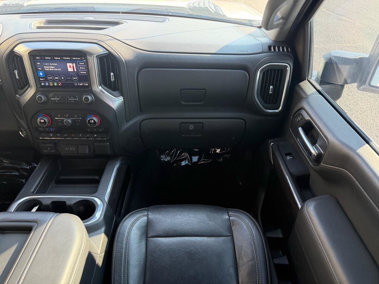 Used 2020 Chevrolet Silverado 2500 LTZ w/ LTZ Texas Edition AWD/4WD image 26