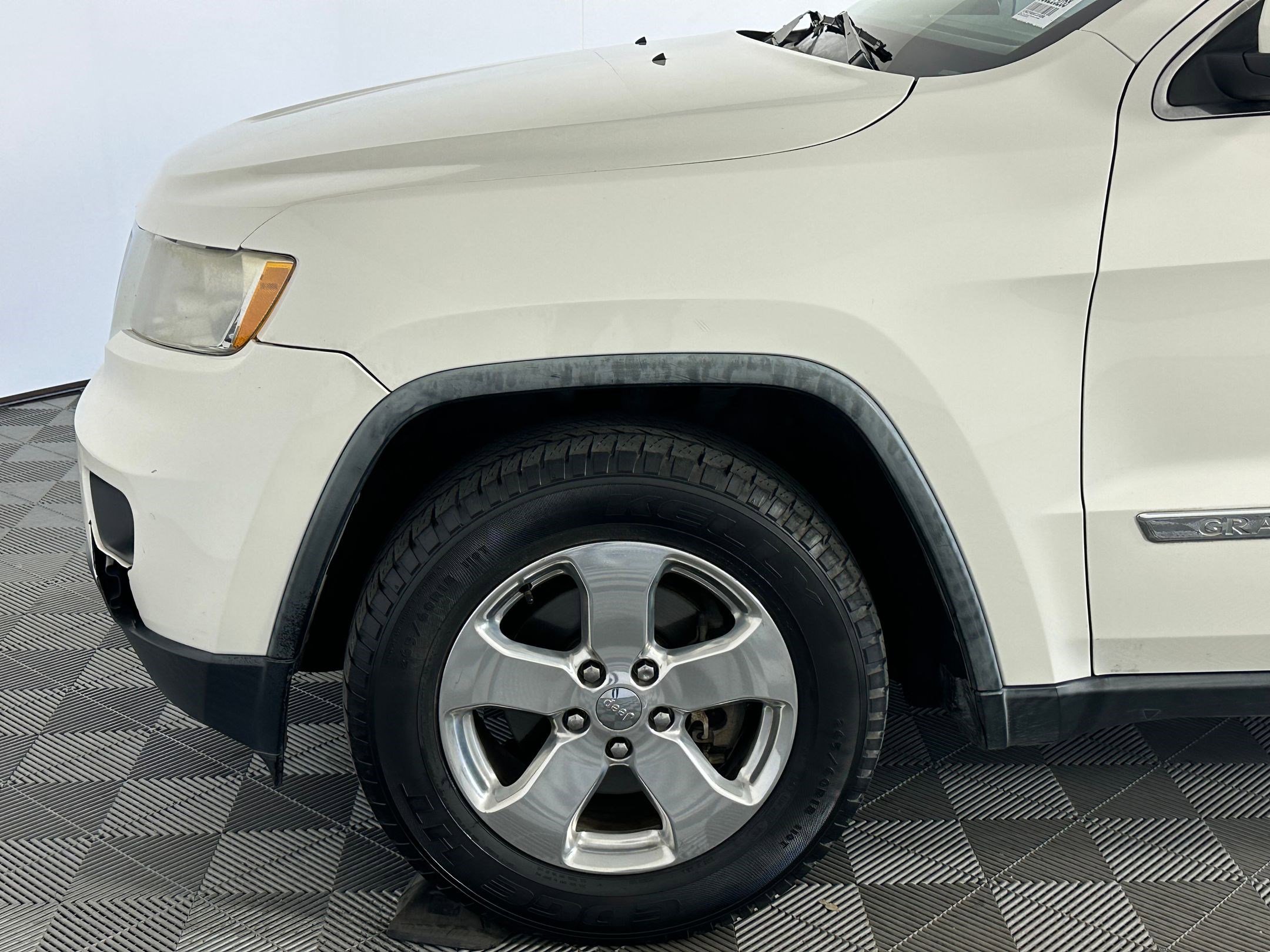 Used 2012 Jeep Grand Cherokee Laredo image 9