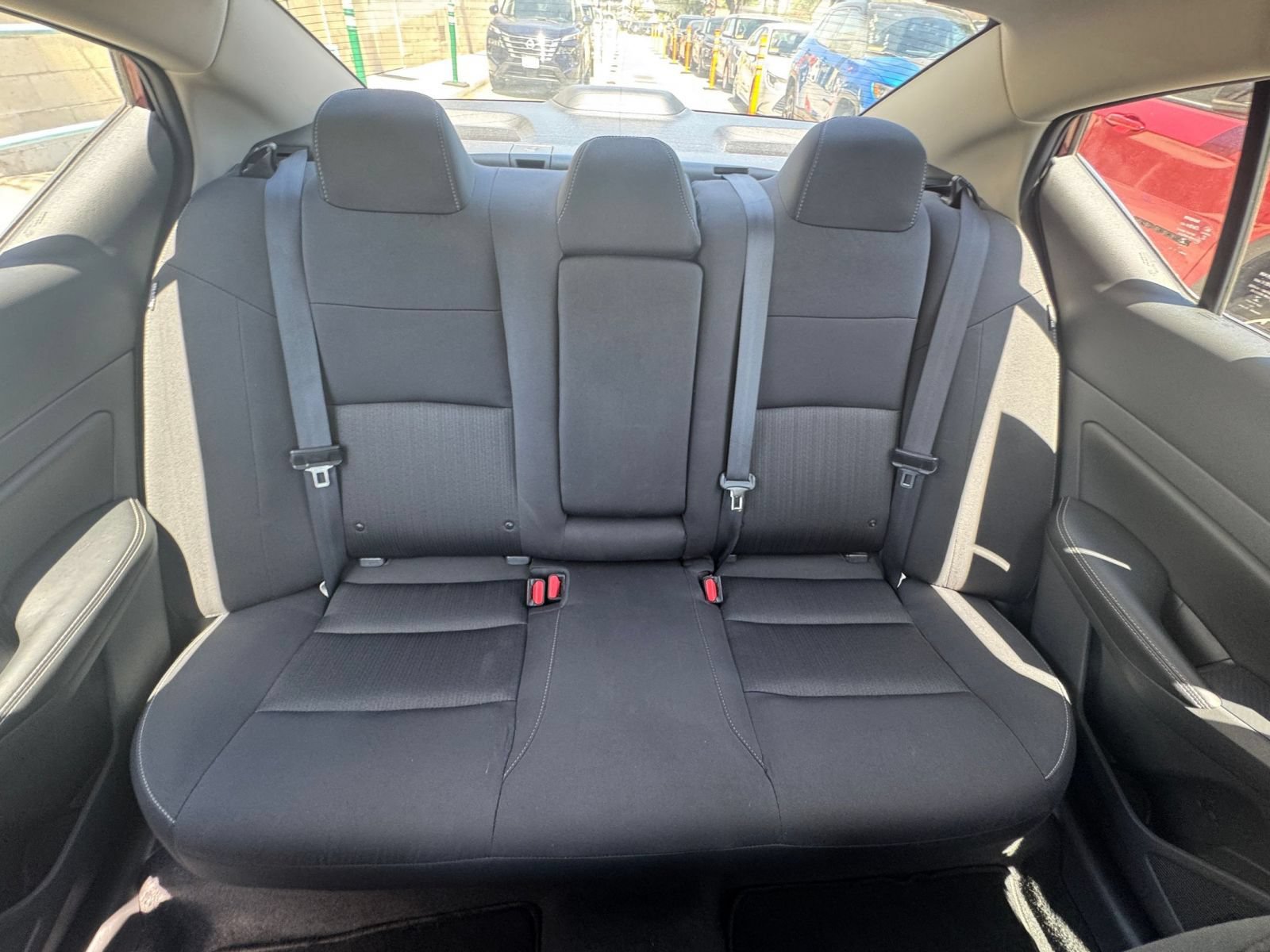 Used 2025 Nissan Altima 2.5 SV FWD image 38