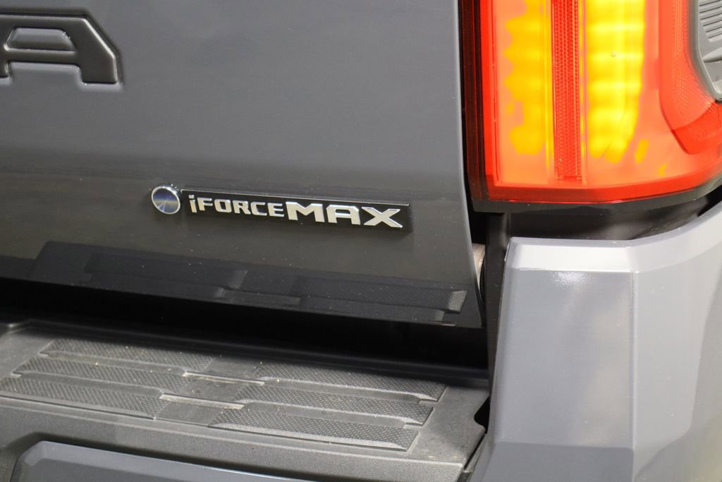 Used 2025 Toyota Tacoma Limited image 41
