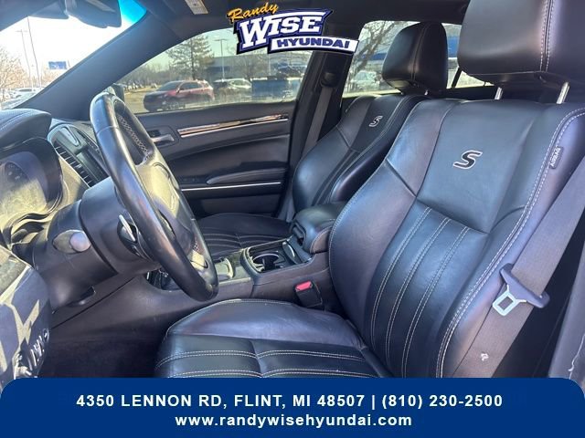 Used 2018 Chrysler 300 S w/ 300S Premium Group image 12