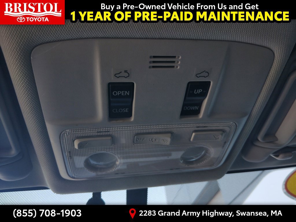 Used 2015 Toyota RAV4 XLE AWD/4WD image 25