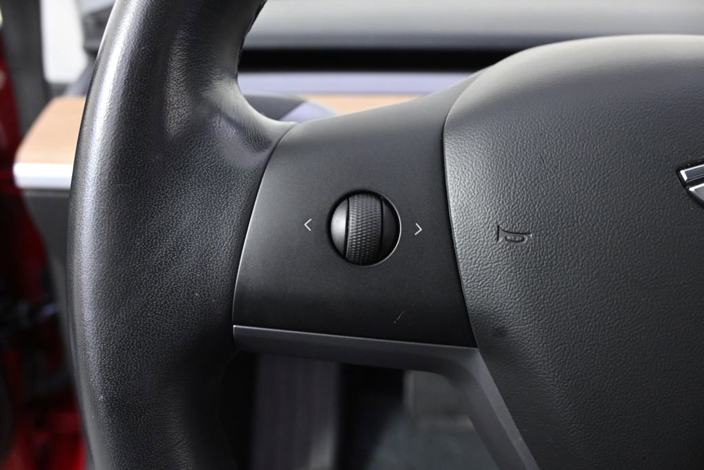 Used 2019 Tesla Model 3 Standard Range Plus image 34