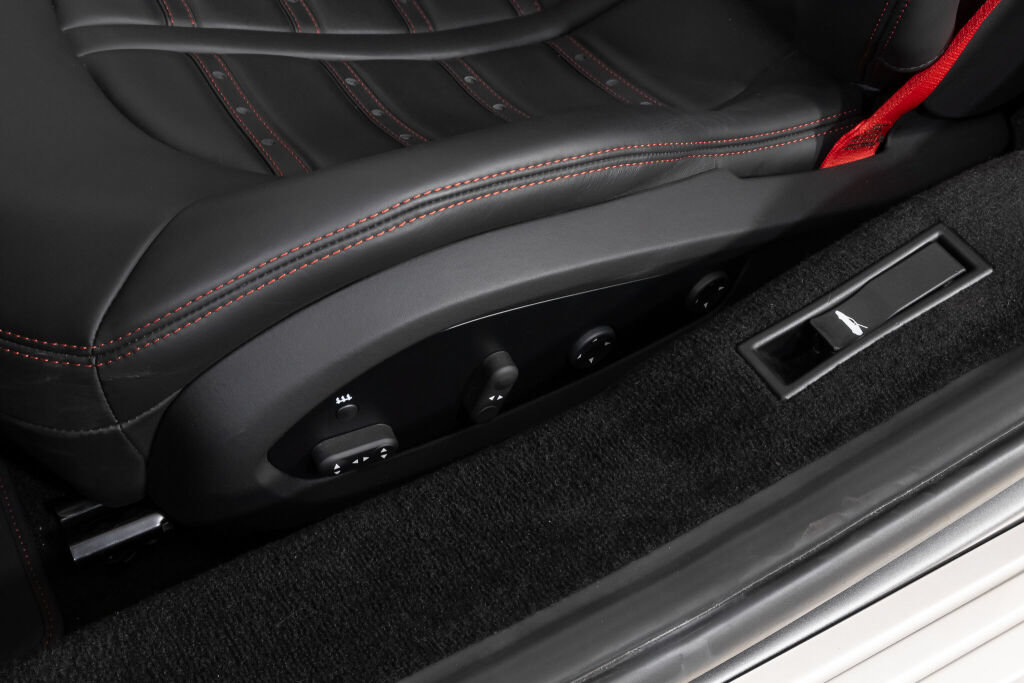 Used 2022 Ferrari F8 Tributo RWD image 29