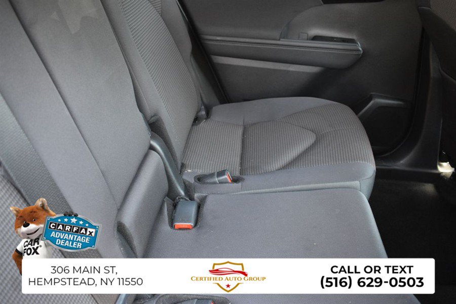 Used 2025 Toyota Highlander LE FWD image 27