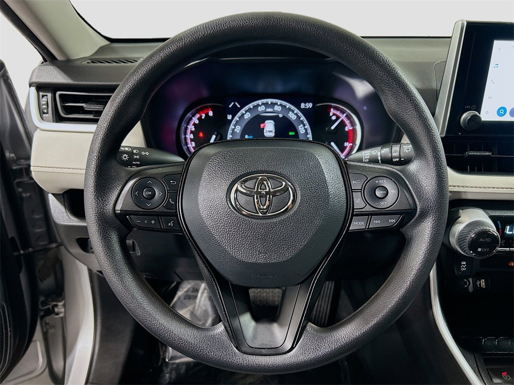 Used 2023 Toyota RAV4 XLE image 9
