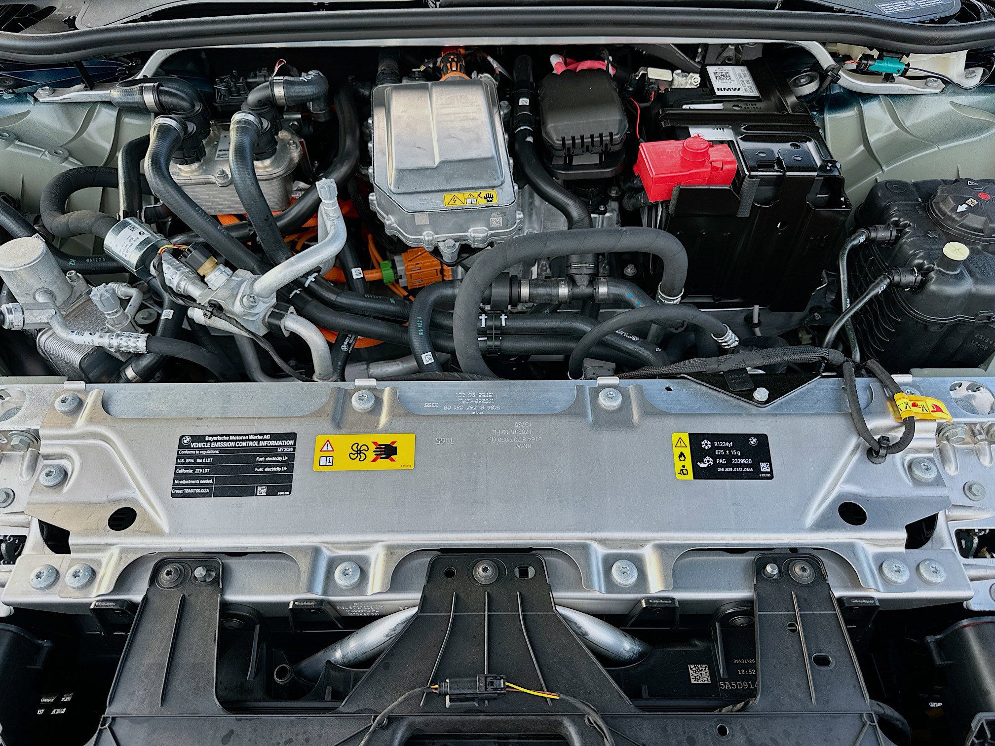 New 2026 BMW iX xDrive45 w/ Premium Package image 25