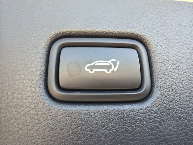 Used 2025 Hyundai Palisade SEL FWD image 19