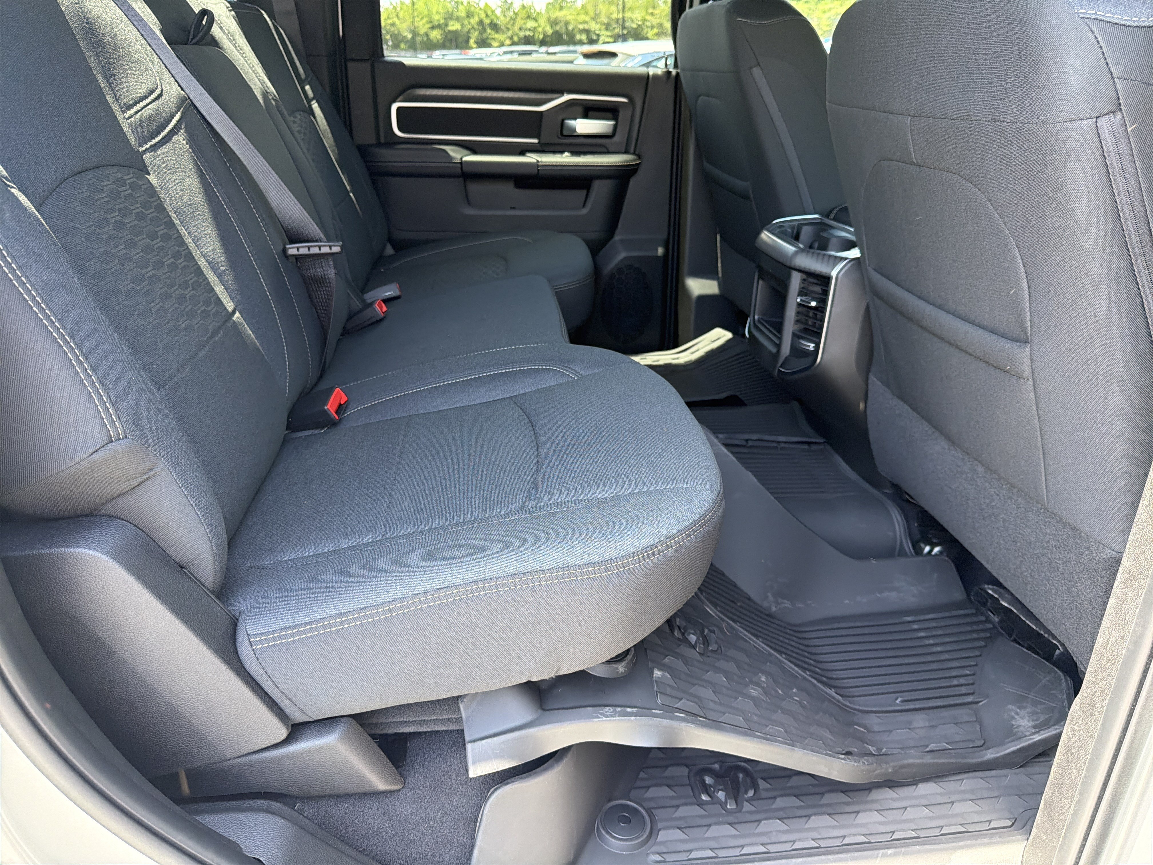 New 2026 RAM 3500 Big Horn AWD/4WD image 18