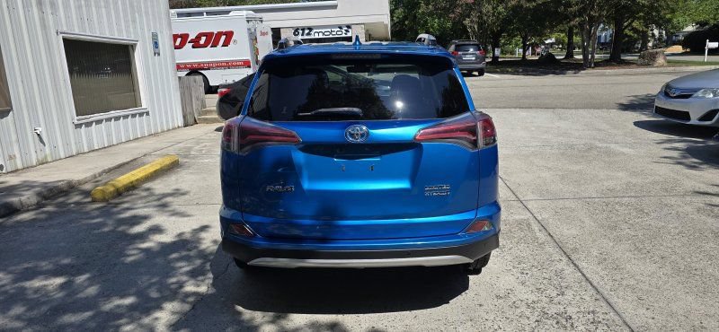 Used 2016 Toyota RAV4 Limited AWD/4WD image 4