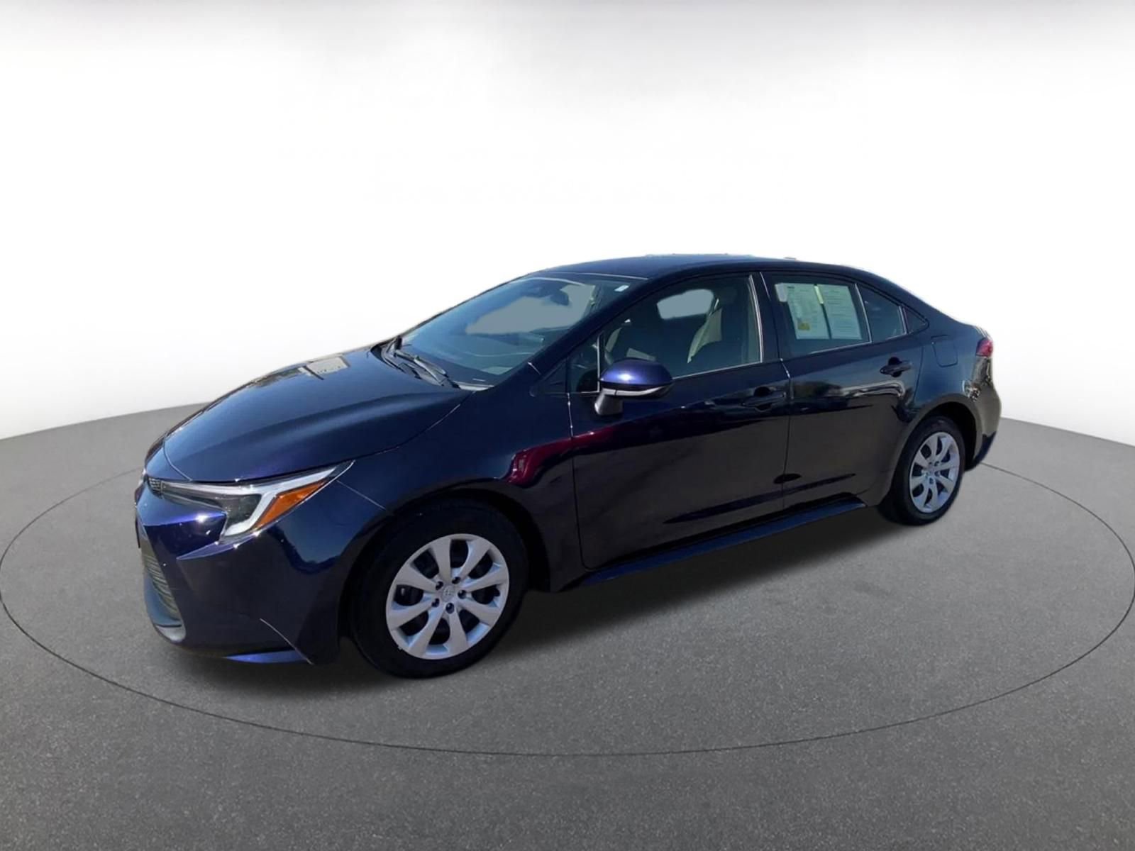 Used 2025 Toyota Corolla LE image 8