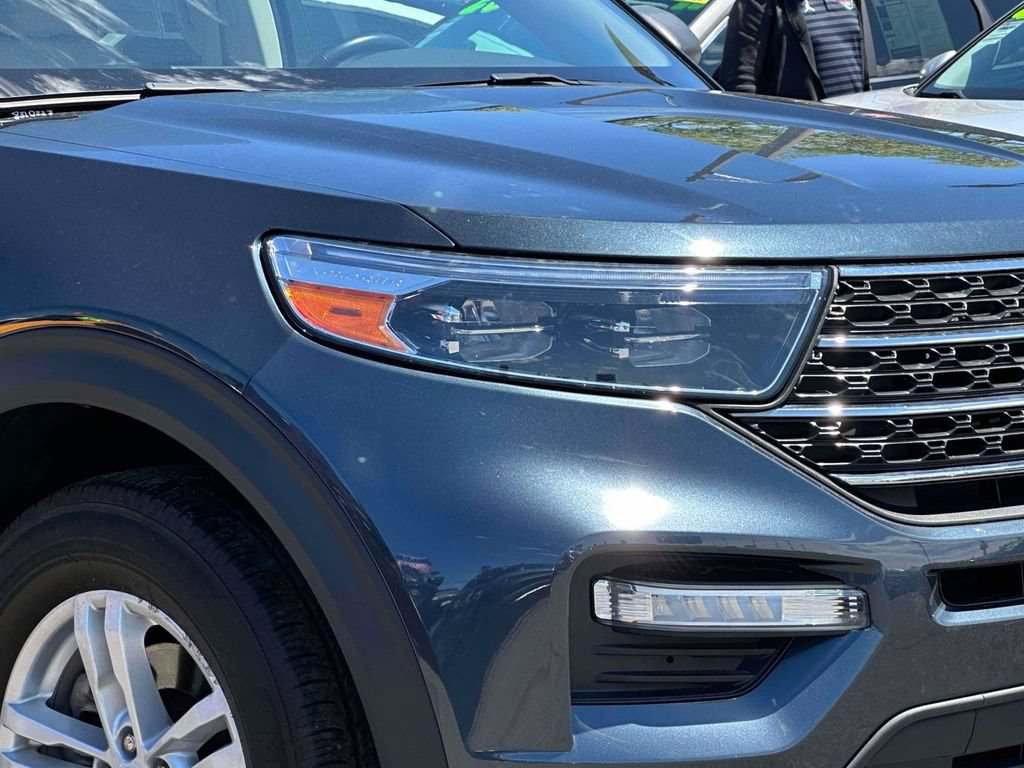 Used 2022 Ford Explorer XLT w/ Equipment Group 202A AWD/4WD image 8