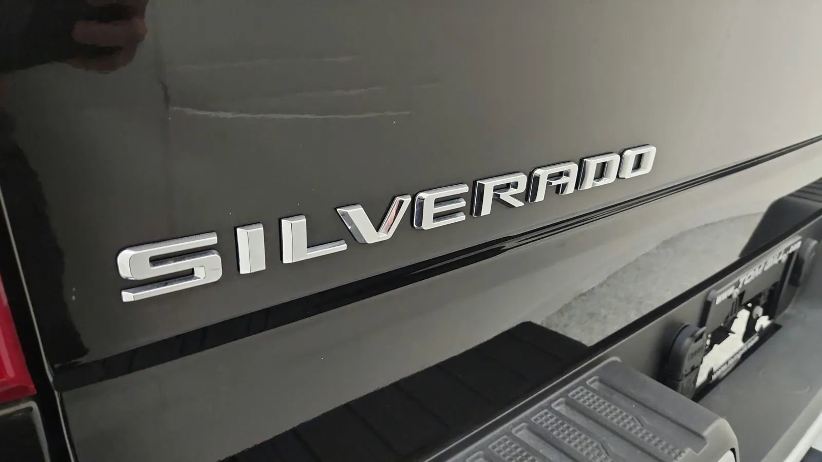 Used 2025 Chevrolet Silverado 1500 LT image 17