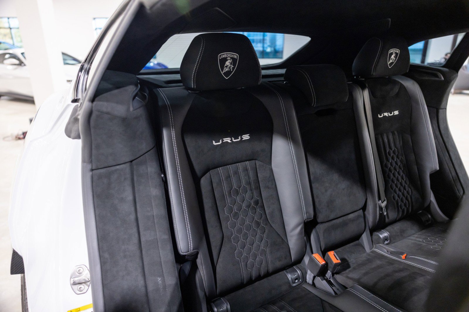 Used 2023 Lamborghini Urus Performante image 38