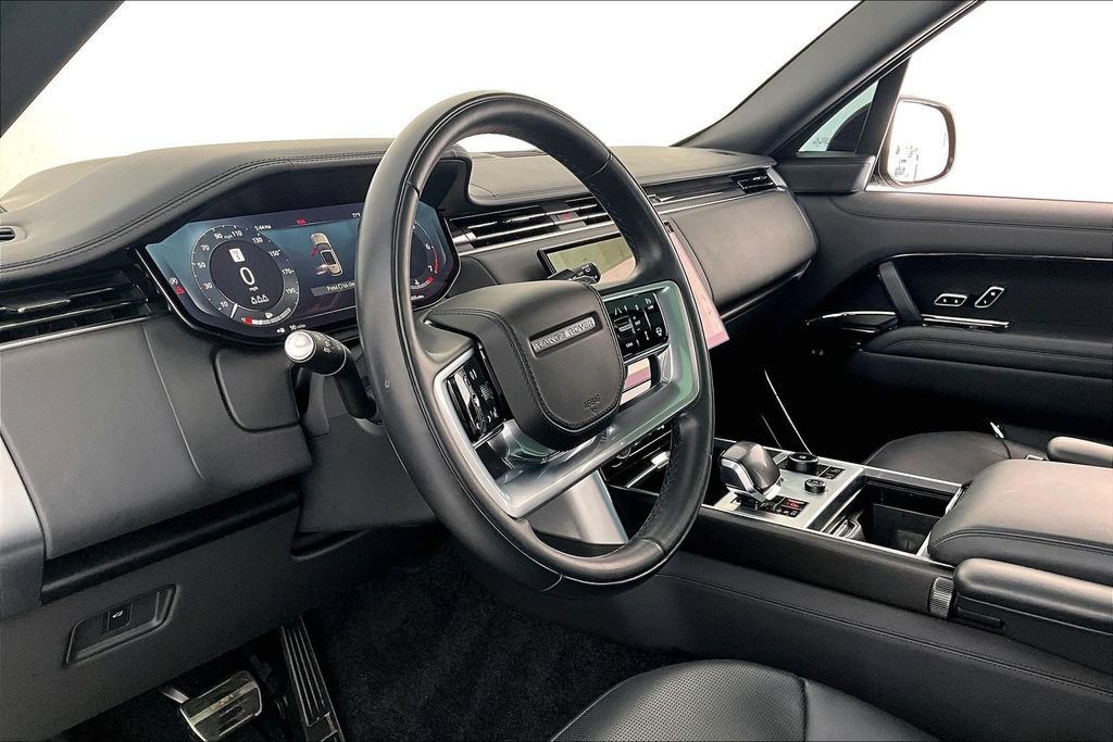 Used 2023 Land Rover Range Rover SV AWD/4WD image 16