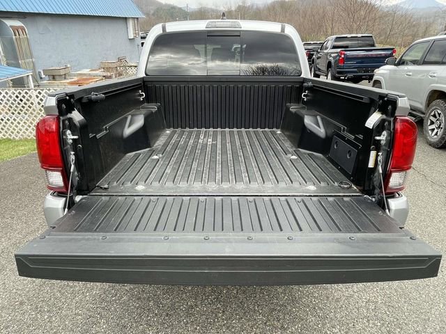 Used 2023 Toyota Tacoma SR5 w/ Technology Package image 11