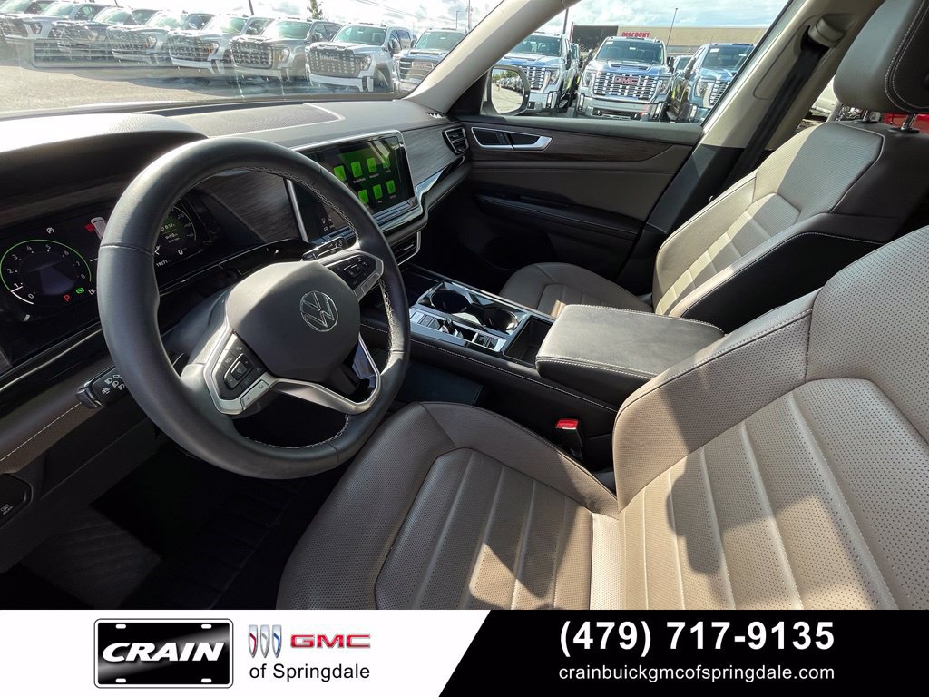 Used 2024 Volkswagen Atlas SEL AWD/4WD image 10