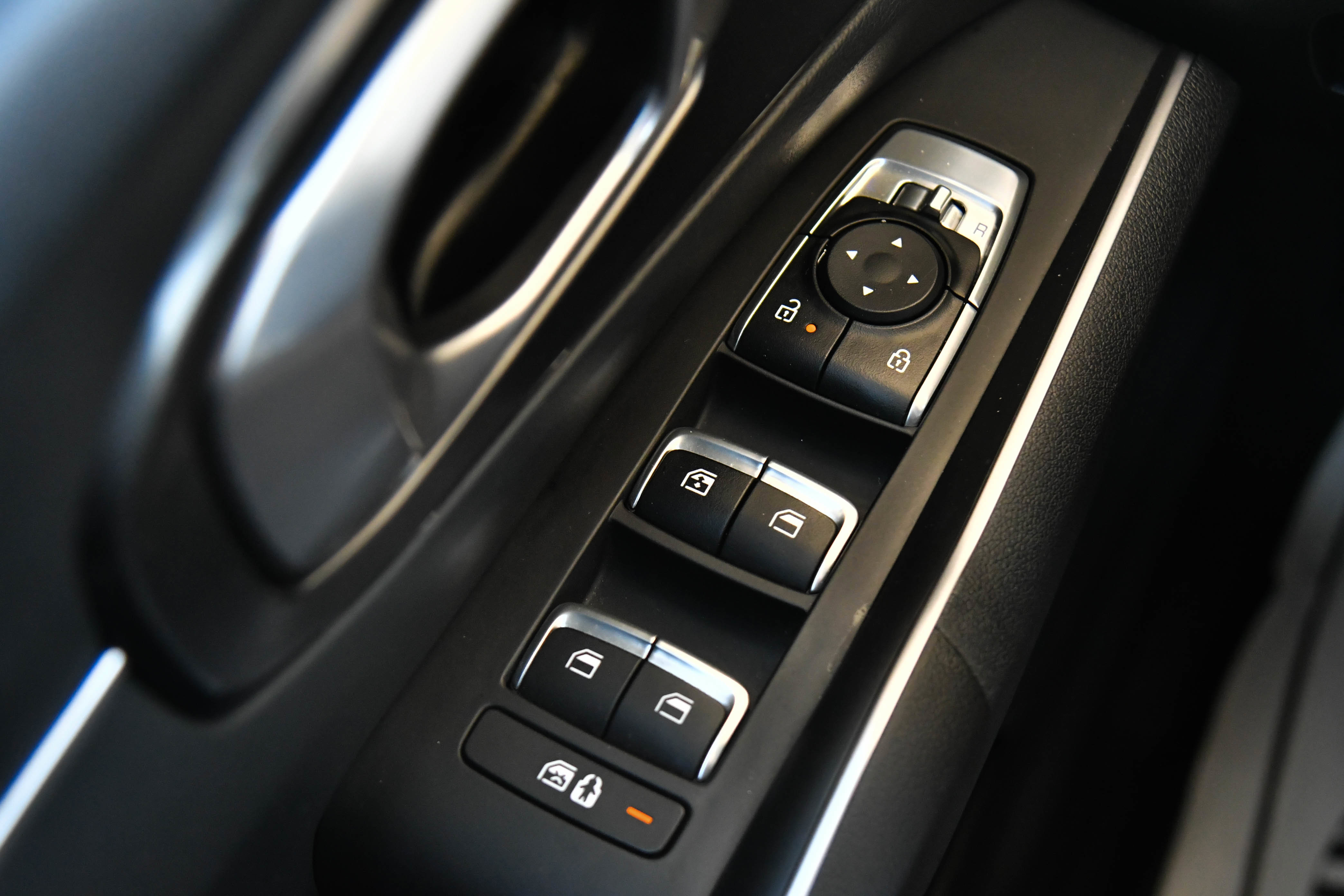 Used 2024 Kia Sorento S image 37