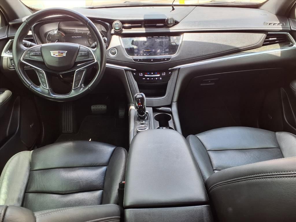 Used 2020 Cadillac XT5 Premium Luxury FWD image 11