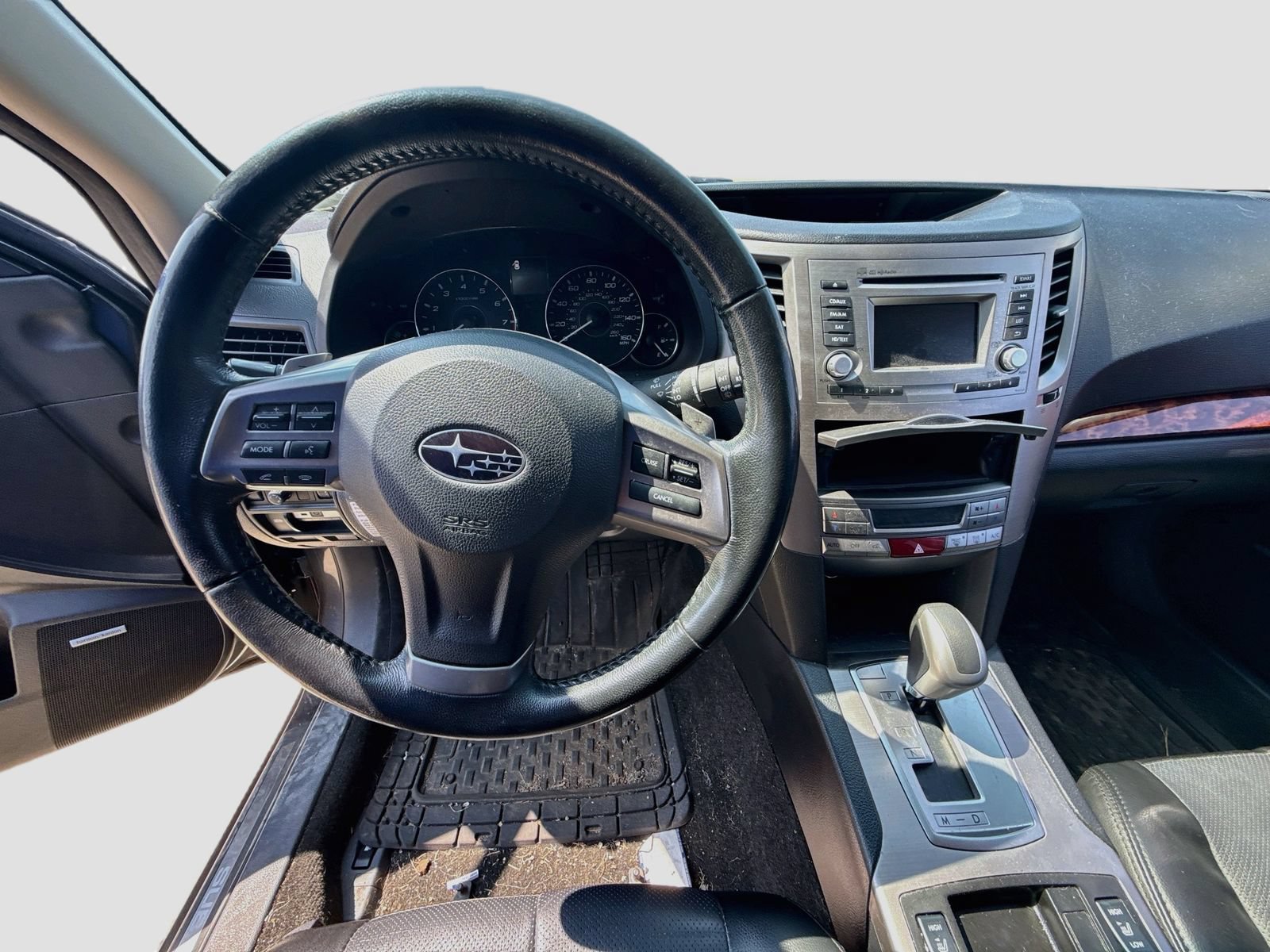 Used 2012 Subaru Outback 3.6R Limited w/ Moonroof Pkg AWD/4WD image 11