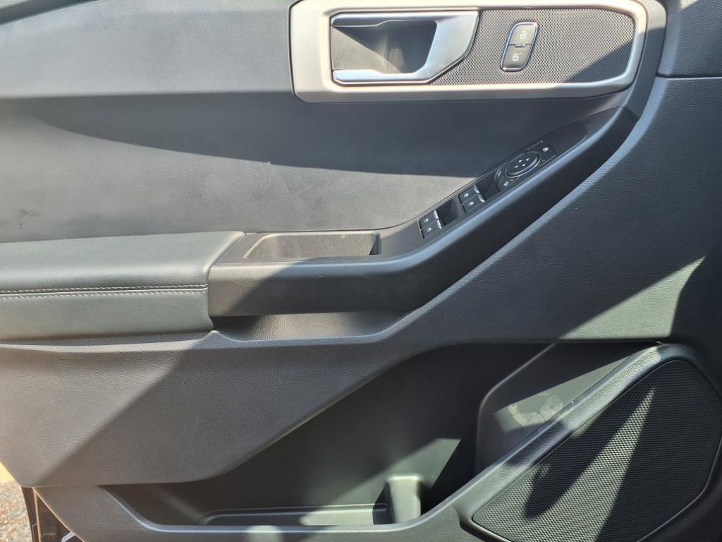 New 2025 Ford Explorer 4WD Police Interceptor image 17