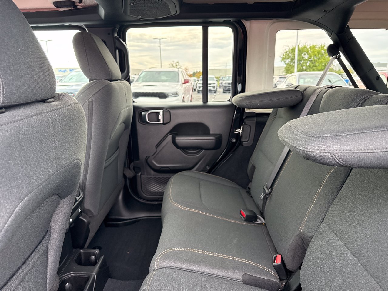 Used 2024 Jeep Wrangler Unlimited Sport AWD/4WD image 13