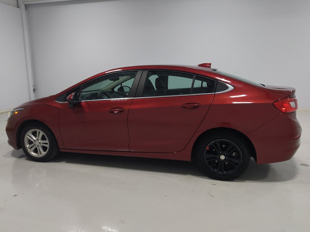 Used 2018 Chevrolet Cruze LT FWD image 3