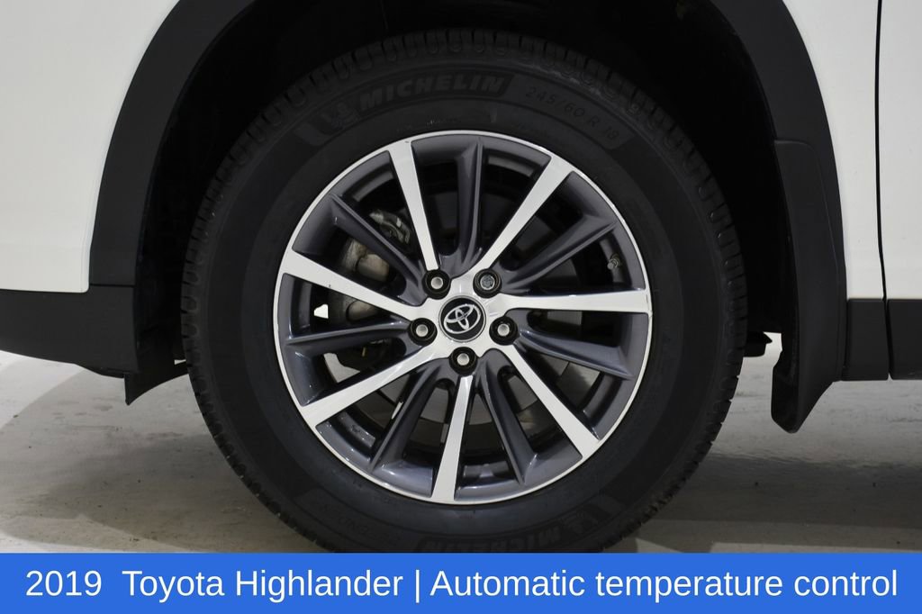 Used 2019 Toyota Highlander XLE w/ Protection Package #3 AWD/4WD image 6