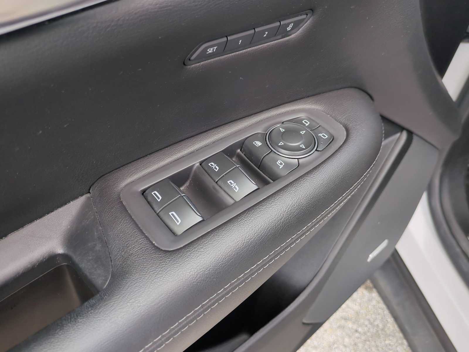 Used 2022 Cadillac XT5 Premium Luxury FWD image 23