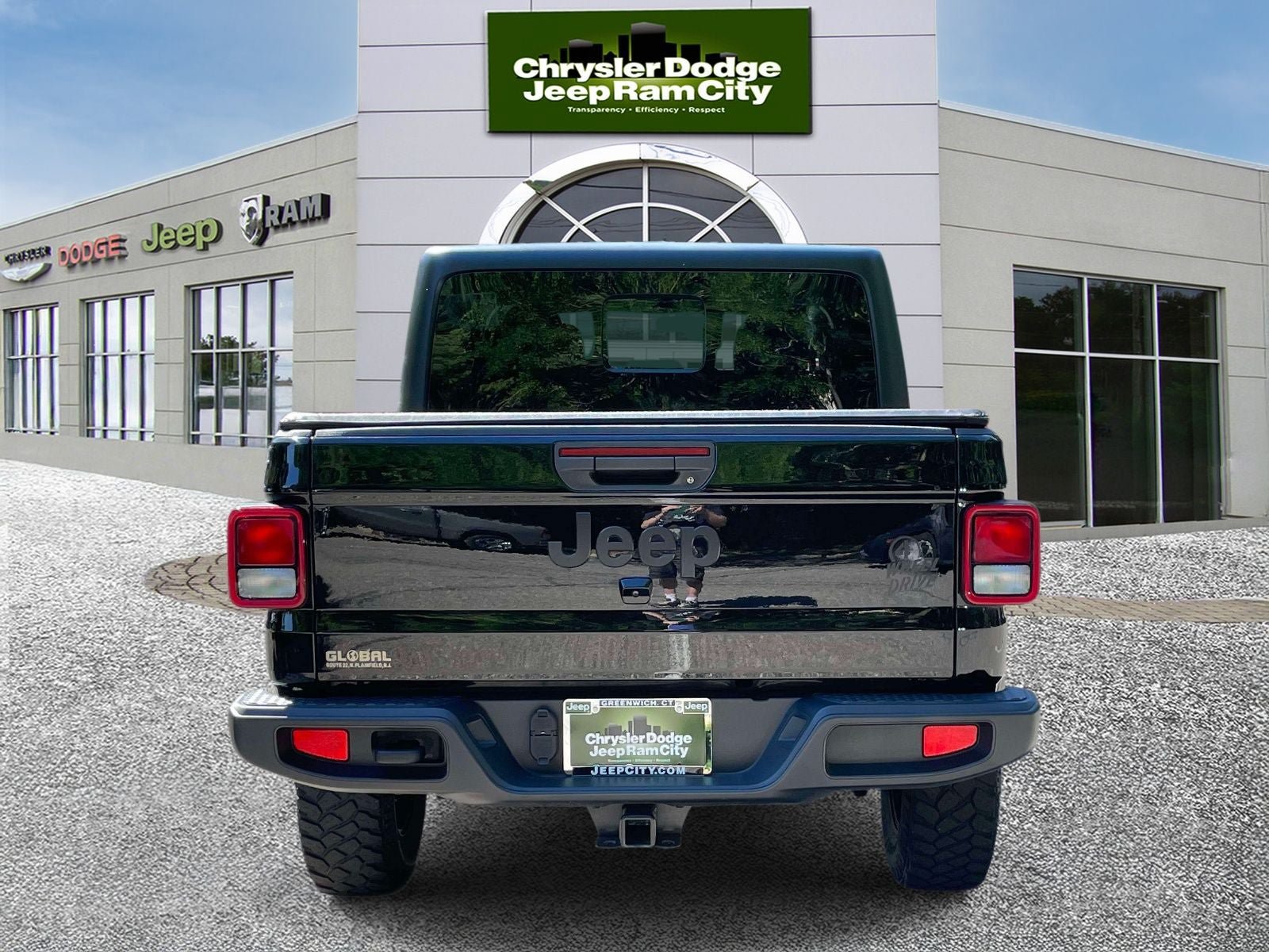 Used 2022 Jeep Gladiator Sport AWD/4WD image 7