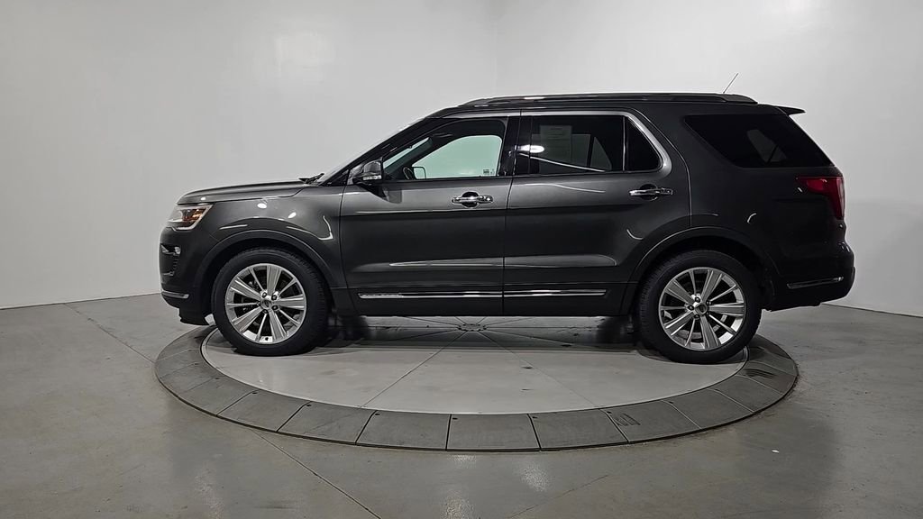 Used 2019 Ford Explorer Limited w/ Class III Trailer Tow Package image 2