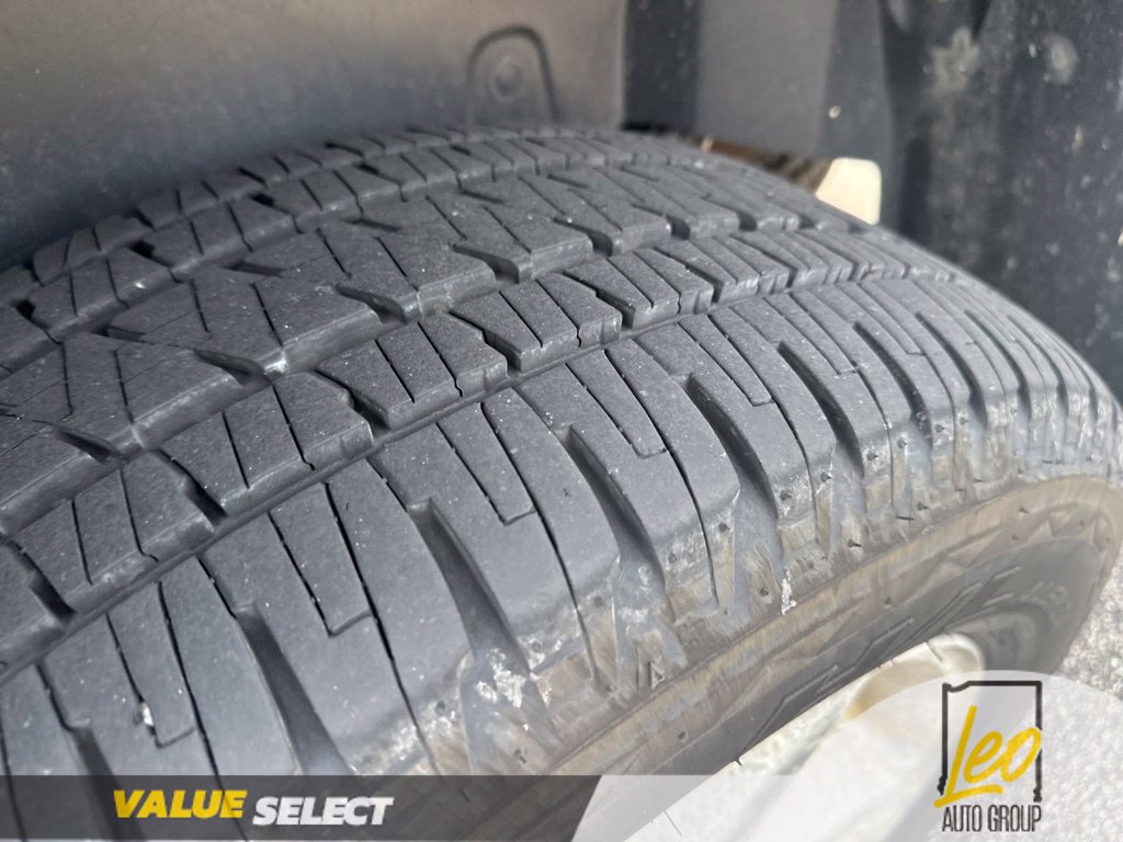 Used 2010 Chevrolet Avalanche LT w/ Luxury Package AWD/4WD image 7