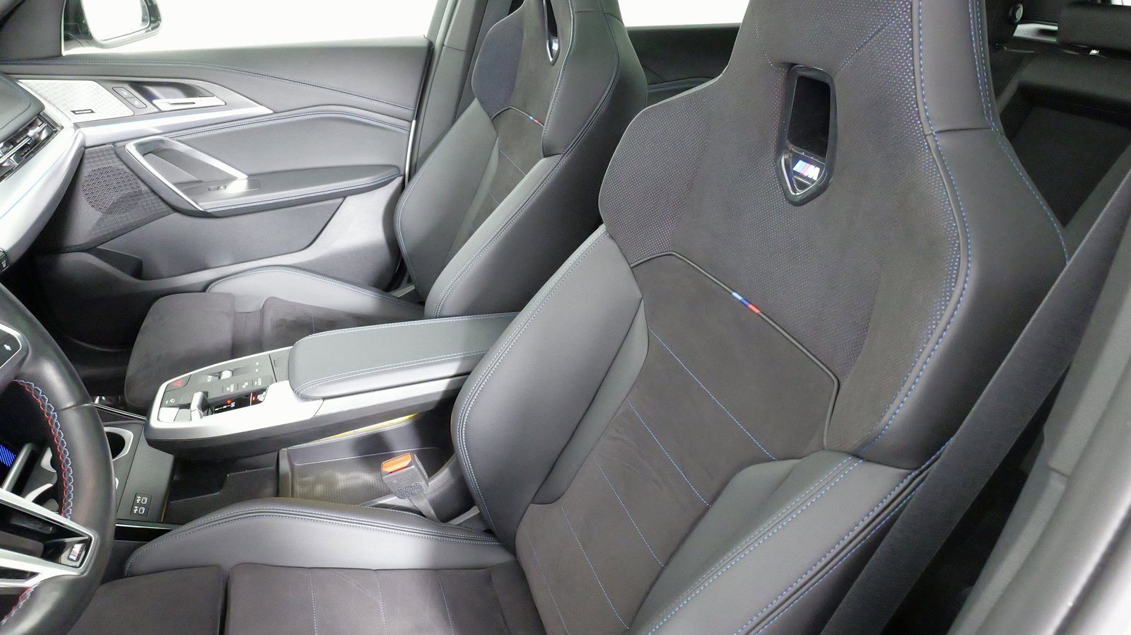 Used 2024 BMW X1 M35i w/ Premium Package image 37