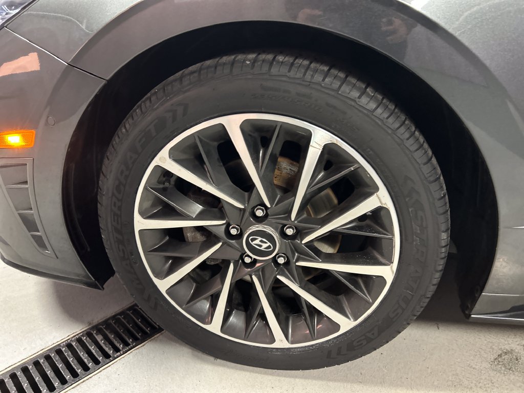 Used 2021 Hyundai Sonata Limited FWD image 9