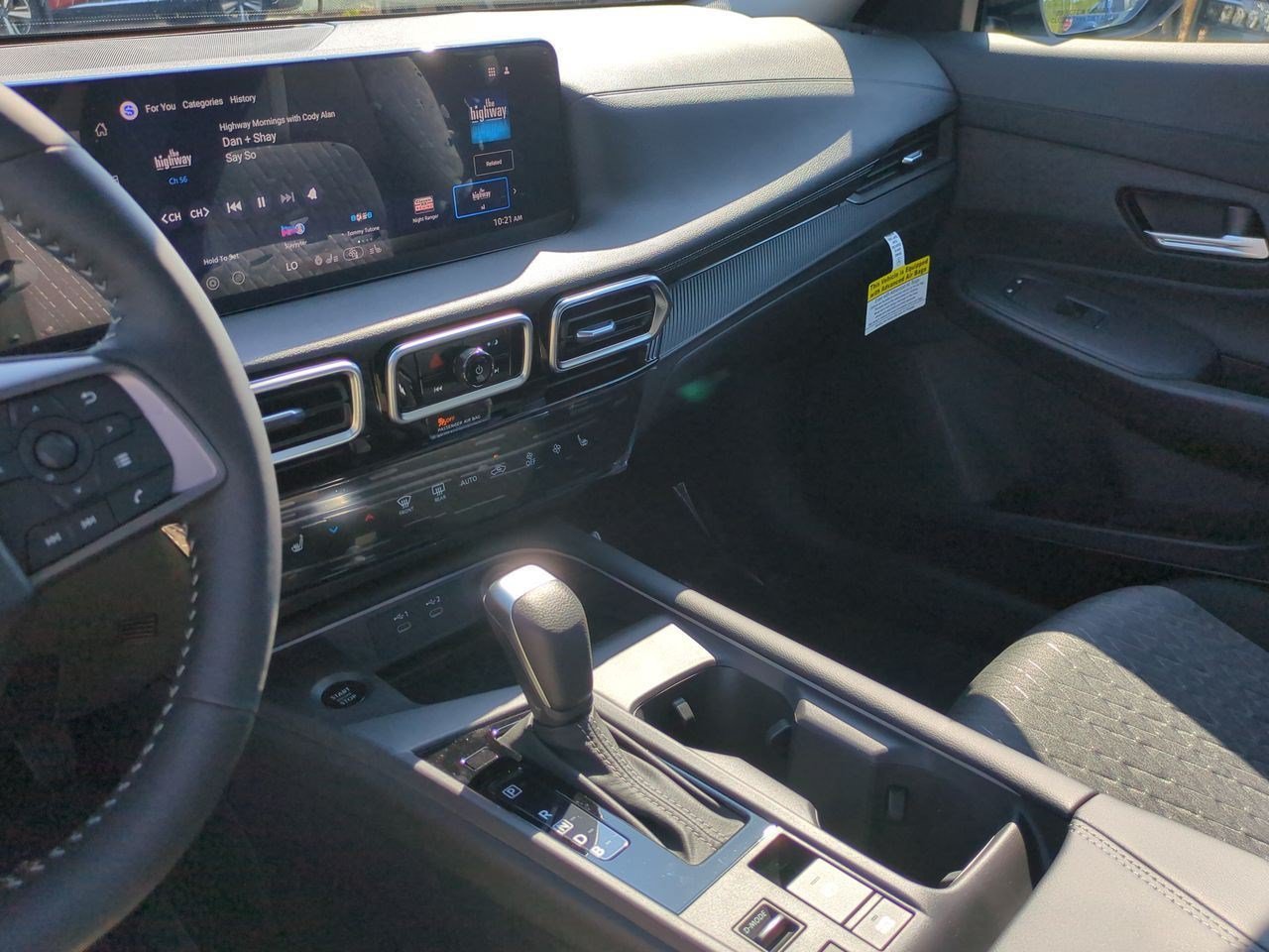 New 2026 Nissan Sentra SV w/ SV Convenience Package FWD image 22