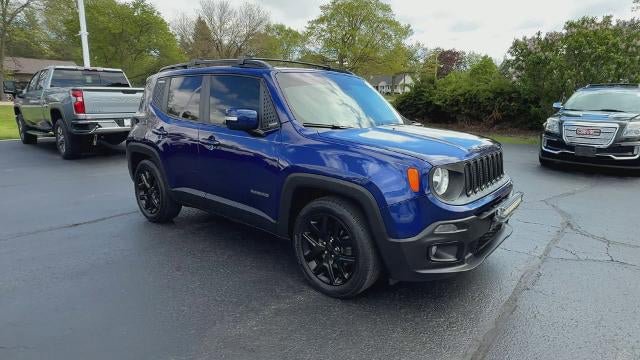 Used 2017 Jeep Renegade Altitude FWD image 2