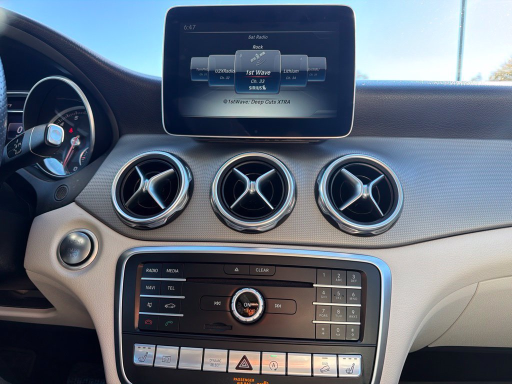 Used 2020 Mercedes-Benz GLA 250 4MATIC image 24