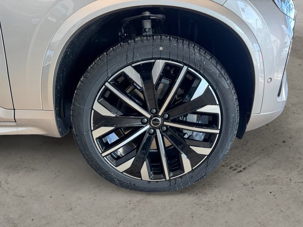 New 2026 Volvo XC90 B6 Ultra w/ Protection Package Premier AWD/4WD image 8