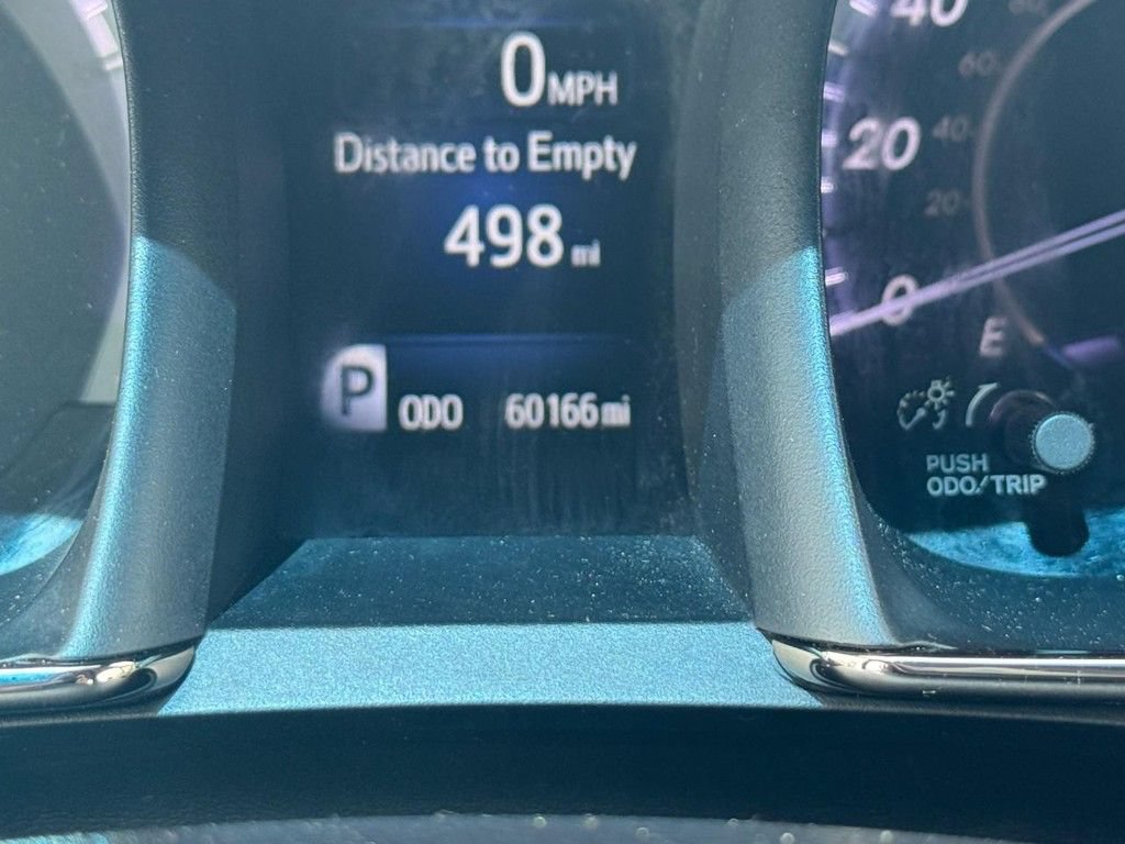 Used 2018 Toyota Avalon Limited FWD image 30