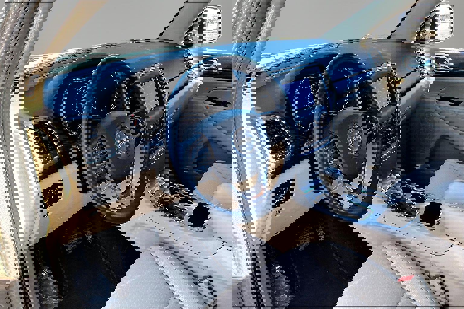 Used 2021 Jeep Grand Cherokee Laredo image 17