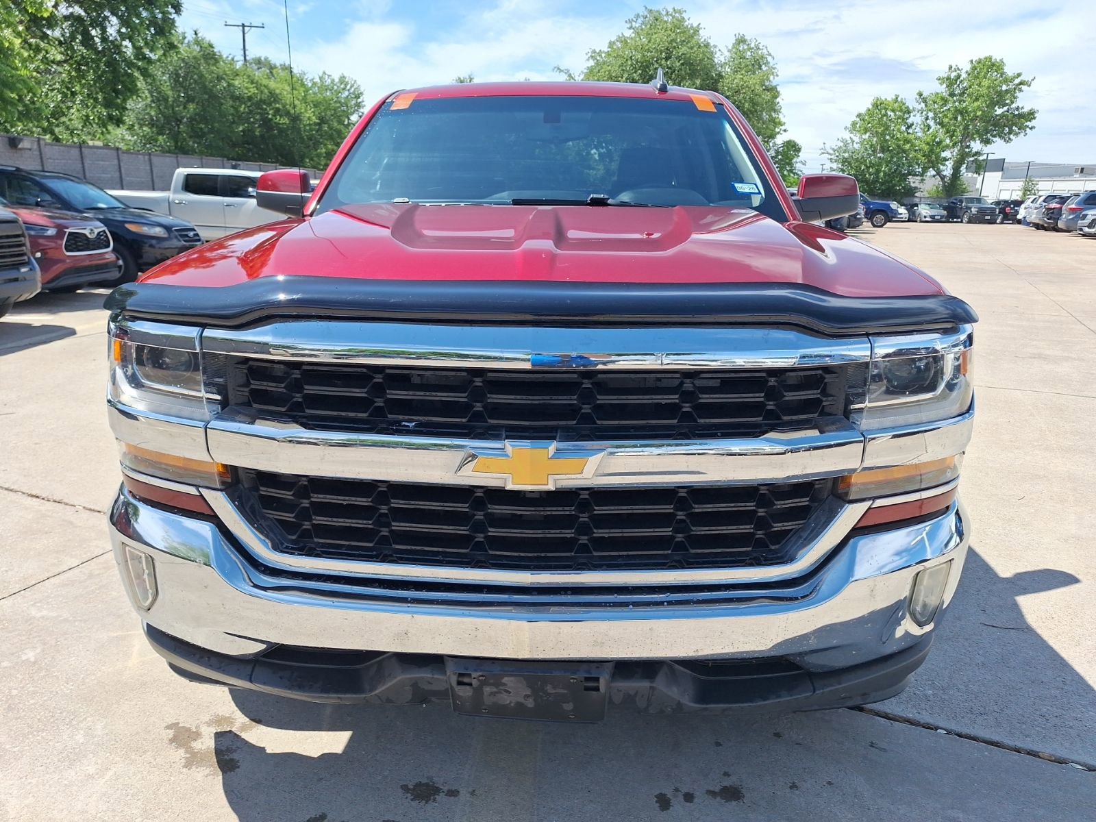 Used 2018 Chevrolet Silverado 1500 LT w/ Texas Edition RWD image 9