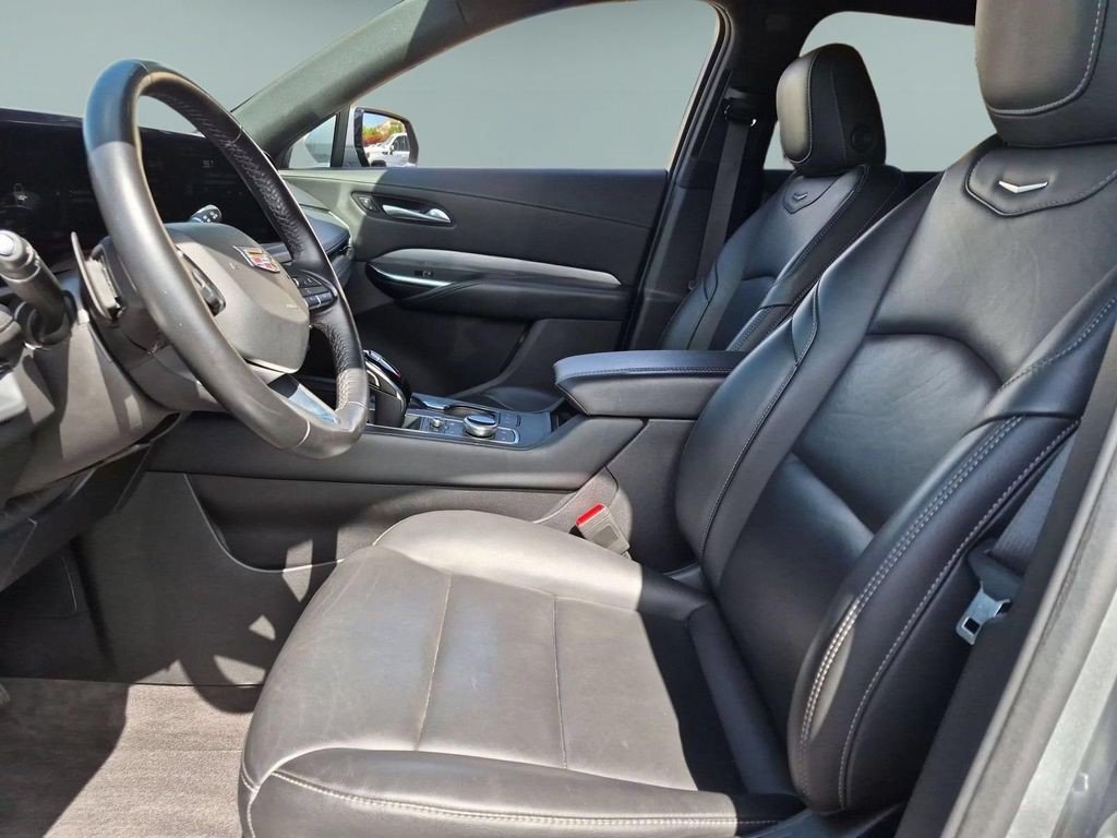 Certified 2025 Cadillac XT4 Premium Luxury FWD image 19