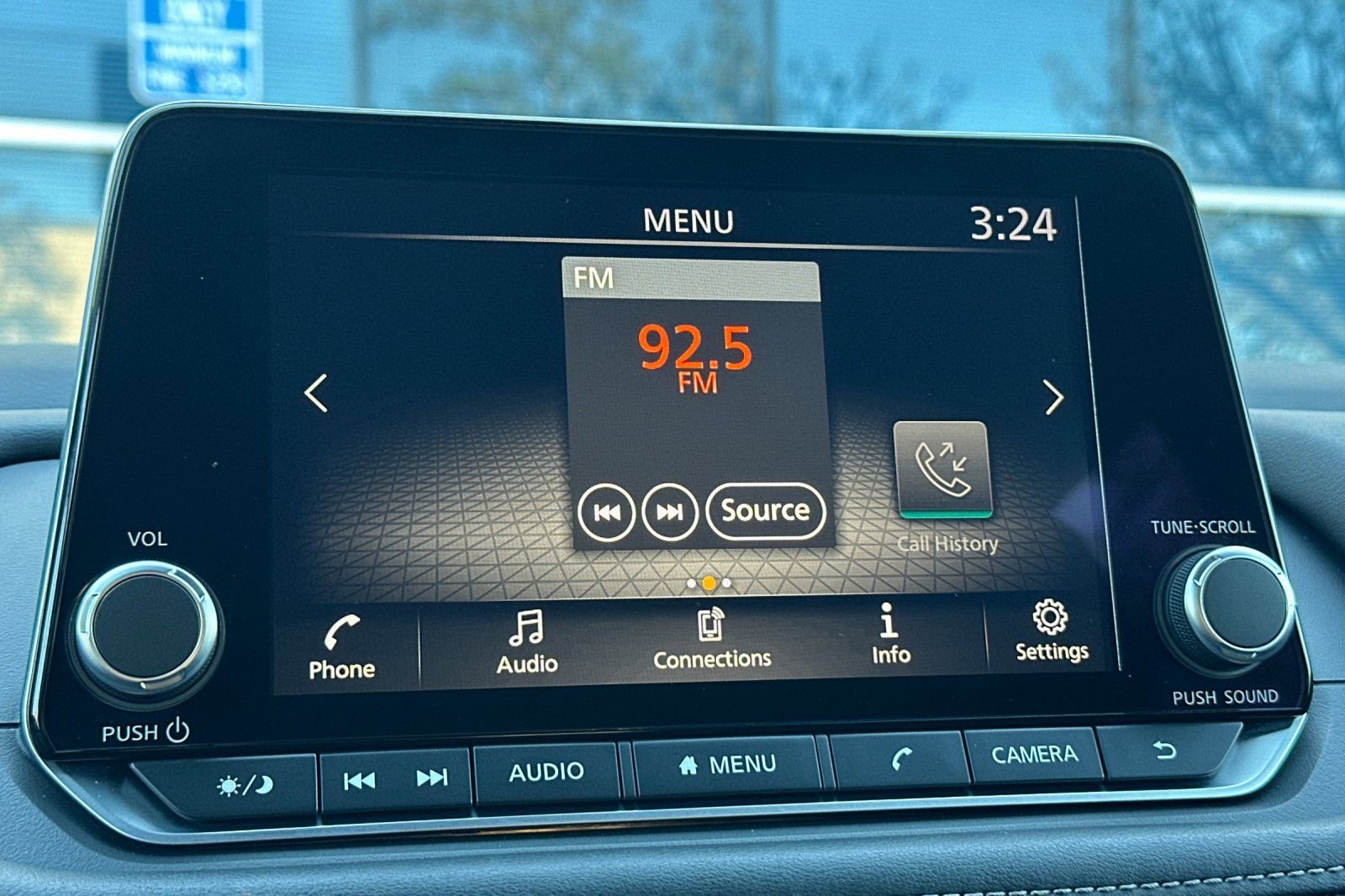 Certified 2025 Nissan Rogue S FWD image 21
