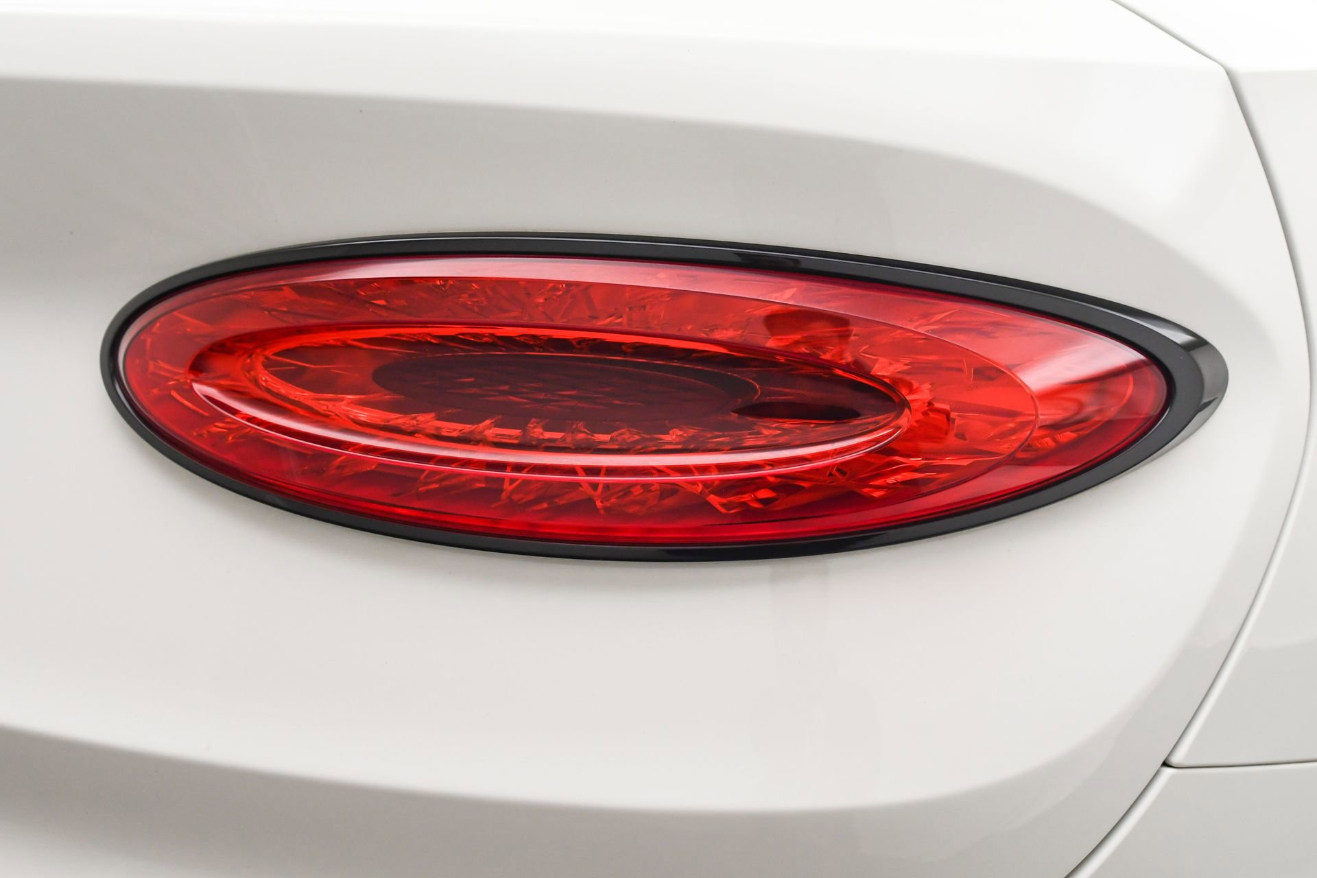 Used 2023 Bentley Bentayga Extended Wheelbase image 26