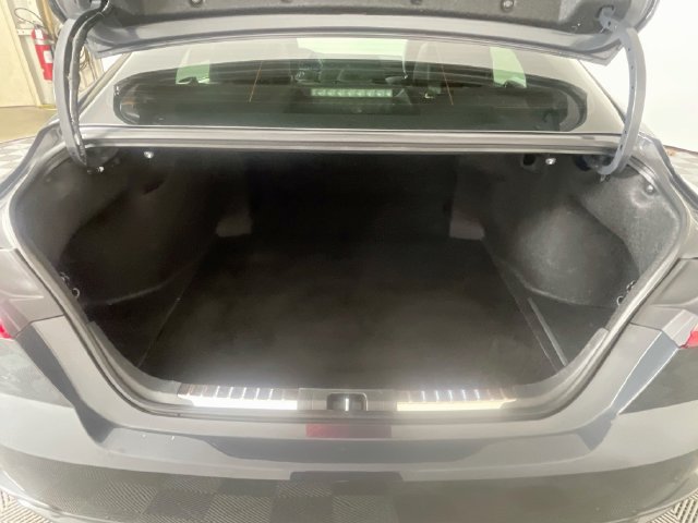 Used 2025 Toyota Camry XSE FWD image 28